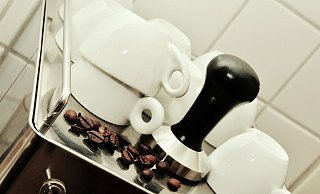 Der Angeklagte wollte in einem Geschäft einen Kaffeevollautomaten klauen, doch das ging schief. - Pixabay (Symbolbild)