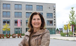 Roze Özmen hat sich 16 Jahre politisch für die Bürgerinnen und Bürger in Delbrück eingesetzt. Sie hat viele Stunden für Kommunalpolitik in ihrer Stadt geopfert. - Regina Brucksch