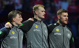 Die deutschen Handballer gehen mit Respekt ins WM-Viertelfinale gegen Portugal. - Soeren Stache/dpa