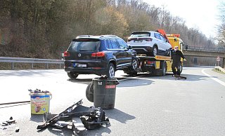 Ein Fall für den Abschlepper: Beide Fahrzeuge waren nach dem Unfall nicht mehr fahrbereit. - Madita Schellenberg