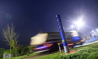 Im Bundestag soll eine Ausweitung der Lkw-Maut beschlossen werden. - Klaus-Dietmar Gabbert/dpa