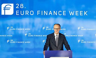 Kanzler Friedrich Merz (CDU) spricht sich für weniger Bankenregulierung in Europa aus (Archivbild) - Boris Roessler/dpa