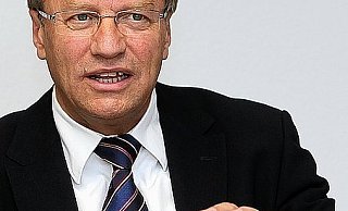 Minister Harry K. Voigtsberger.