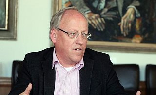 OB Clausen sprach am Montagabend zu den Bielefeldern. - Wolfgang Rudolf