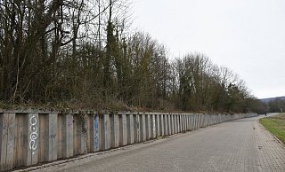 Zwischen der Schutzhütte des Heimat- und Verkehrsvereins und dem Corveyer Hafen starten die ersten Maßnahmen für die Landesgartenschau 2023. - LGS