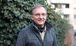 Die grüne Fraktion um Bernhard Weil geht gestärkt aus der Gemeinderatswahl in Hiddenhausen hervor. "Es gibt eine Mehrheit jenseits der SPD und das ist demokratisch wichtig", sagt der 63-Jährige über die neuen Verhältnisse in dem Gremium. - David Knapp