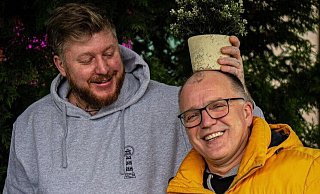 Wilke Zierden (links) und Udo Tesch sind zu Internet-Stars geworden. - Instagram/Udo Tesch Wilke Zierden (links) und Udo Tesch sind zu Internet-Stars geworden. - Instagram/Udo Tesch