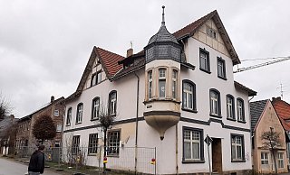 Die ehemalige Gaststätte Kloidt an der Ecke Lützer und Rosenstraße hat die Stadt erworben. Zu Wochenbeginn wurde der Kaufvertrag unterschrieben. - Dieter Scholz