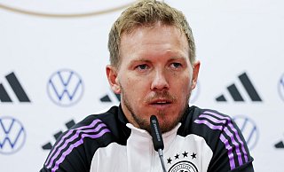 Der Bundestrainer dachte vor der Partie in Zenica über den Fußball hinaus. - Christian Charisius/dpa