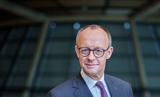 Setzt auf interne Debatten statt öffentlichen Dauerstreit in einer Koalition: Friedrich Merz - Michael Kappeler/dpa