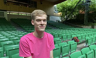 Der Bad Oeynhausener Daniel Meier führt erstmals Regie beim Sommerstück der Portabühne. - Nicole Sielermann
