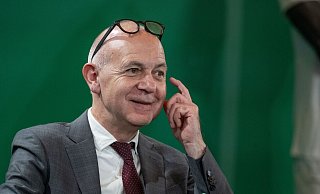 DFB-Präsident Bernd Neuendorf ist zufrieden mit der Leistung der Nationalelf. - Monika Skolimowska/dpa