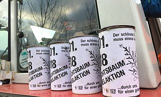 Das Jugend-Rotkreuz und die Evangelische Jugend arbeiten und sammeln Geld, damit Kinder dem Teufelskreis der Armut entfliehen können. - A. Mowe