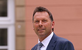 Der 50-Jährige wuchs in Ubbedissen auf. - Stadt Detmold