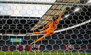 Spielt eine starke EM: Englands Torhüter Jordan Pickford. - Foto: Frank Augstein/AP/dpa