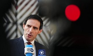 Hoekstra kündigt an, dass die EU auf dem Klimagipfel für mehr Ehrgeiz kämpfen will. - Virginia Mayo/AP/dpa