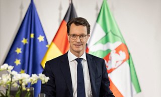 Der Ministerpräsident des Landes NRW, Hendrik Wüst, wird an diesem Donnerstag die Landesgartenschau eröffnen. - Foto: Land NRW / Ralph Sondermann
