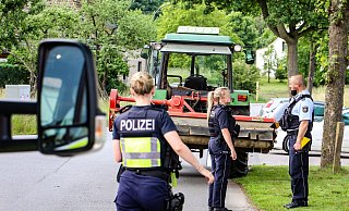 Der Unfall mit einem Traktor ereignete sich am Dienstagabend, etwa gegen 18.40 Uhr, im Herforder Stadtteil Stedefreund. - Daniel Salmon