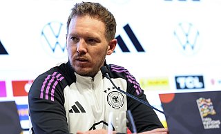 Der Bundestrainer nutzt die Partie in Ungarn zur Rotation in seinem Team. - Christian Charisius/dpa