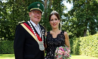 Frank und Anne Pottmeier genießen ihre Regentschaft im Lippedorf Boke. - Regina Brucksch