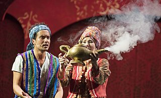 Das Geheimnis ist gelüftet: Jetzt ist klar, welches Weihnachtsmärchen auf "Aladin und die Wunderlampe" (2018, Foto) und "Zauberer von OZ" (2019) folgt. - Philipp Ottendörfer