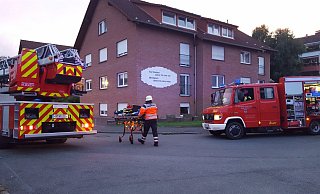 Die Feuerwehr konnte den Zimmerbrand in Höxter schnell löschen. - Heinz Kube