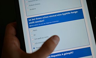 Die Zahl der Syphilis-Infektionen ist von 2023 auf 2024 um 3,9 Prozent gestiegen. (Symbolbild) - Sebastian Gollnow/dpa