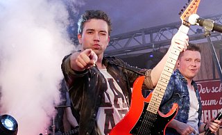Die Dorfrocker treten am Montag im Discozelt auf Pollhans auf. - Kristoffer Fillies