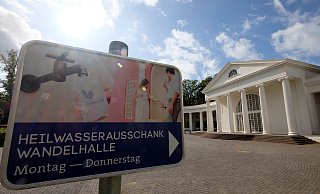 Ein Schluck Gesundheit: Die Sole soll zukünftig nicht nur im Badehaus zum Einsatz kommen. - Thorsten Gödecker