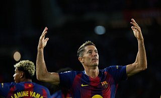 Für Robert Lewandowski könnte in Barcelona bald Schluss sein. (Archivbild) - Joan Monfort/AP/dpa