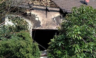 In diesem Haus ist das Feuer ausgebrochen. - Michael Grundmeier