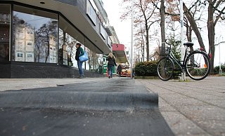 Die Gummi-Matten warfen Dellen auf. - Nicole Bliesener