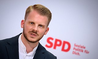 SPD-Generalsekretär Klüssendorf kritisiert Kanzler Merz für seine «Stadtbild»-Äußerung. (Archivfoto). - Bernd von Jutrczenka/dpa