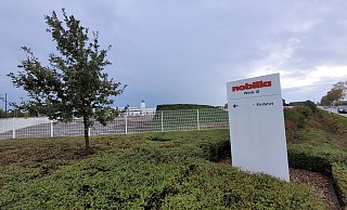 Erst vor vier Jahren eröffnet: Das Werk III des Unternehmens am Spexarder Hütternbrink. Nun ist die Rede davon, es zu erweitern. - Ludger Osterkamp