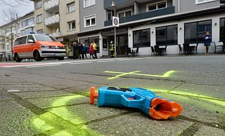 Das kleine Kind war am Sonntagnachmittag in der Gütersloher Innenstadt von einem Notarztwagen angefahren worden. - Wolfgang Wotke