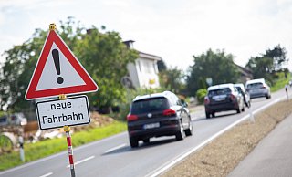 Auf der früheren B61 rollt der Verkehr wieder. - Niklas Tüns