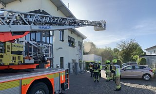 In den Räumen eines Unternehmens im Balhorner Feld ist es am Dienstagmorgen zu einem Brand gekommen. - Ralph Meyer