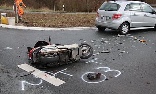 Unfall auf der B64 bei Stahle. - Sebastian Beeg