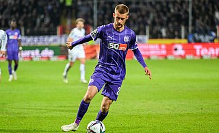 Der Osnabrücker Sebastian Klaas wird künftig das Trikot des SC Paderborn tragen. - picture alliance