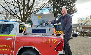 Mit Mario Dauks Tankstation können wichtige Geräte und Maschinen wie Notstromaggregate oder Wasserpumpen am Laufen gehalten werden. - MT-Foto: Monika Jäger