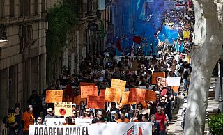 Im April gingen im ganzen Land Zehntausende auf die Straße. (Archivfoto) - Clara Margais/dpa