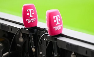 Die Telekom hat sich TV-Rechte für Fußball-Weltmeisterschaften gesichert. - Robert Michael/dpa