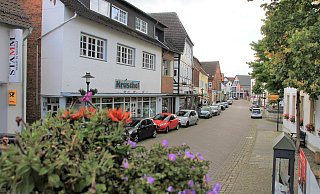 Die Marktstraße in der Nieheimer Kernstadt soll weiter aufgewertet werden.?Foto: David Schellenberg - David Schellenberg