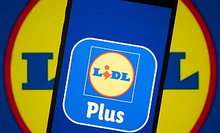 Der Rechtsstreit zwischen Verbraucherschützern und dem Discounter Lidl um die «Lidl Plus»-App geht in die nächste Runde. (Archivbild) - Sebastian Kahnert/dpa