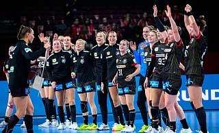 Die deutschen Handballerinnen wollen bei der EM auch gegen Titelanwärter Dänemark jubeln. - Marco Wolf/dpa