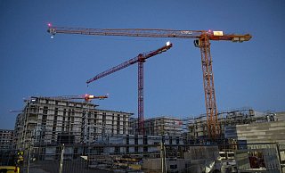 Der jahrelang boomende Wohnungsbau ist wegen des starken Zinsanstiegs und teurerer Materialien abrupt ins Stocken geraten. - Boris Roessler/dpa