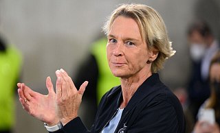 Wird mit Deutschlands Fußball-Frauen spezielle Bedingungen bei der WM 2023 vorfinden: Bundestrainerin Martina Voss-Tecklenburg. - Robert Michael/Deutsche Presse-Agentur GmbH/dpa