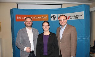 Michael Schönbeck (v.l.), Dorothee Schuster und Tim Ostermann. - Jobst Lüdeking