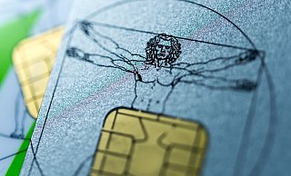 Eine Krankenkasse ändert die Konditionen für medizinische Hilfsmittel aus der Apotheke. Das hat für Betroffene Konsequenzen. - picture alliance/dpa/dpa-tmn