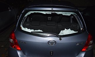 An mehreren Autos in Bünde sind Scheiben eingeschlagen worden. - Kreispolizeibehörde Herford